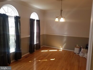 12410 Rochino Ct, Glenn Dale, MD 20769 - photo 5