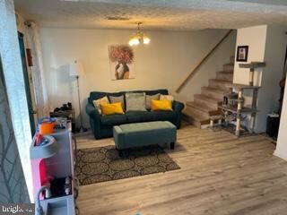 402 Shetland Rd, Darby, PA 19023 - photo 6