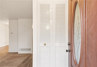 1425 Swede Hill Rd, Greensburg, PA 15601 - photo 5