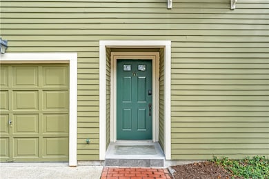 22 Miles Ave, Providence, RI 02906 - photo 3