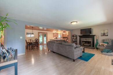004_2641 E Crestview