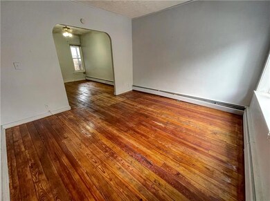 548 N 10th St, Allentown, PA 18102 - photo 3