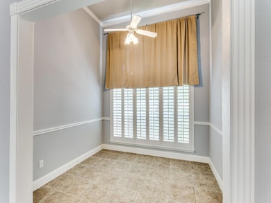 201 Lost Oak Dr, Azle, TX 76020 - photo 6