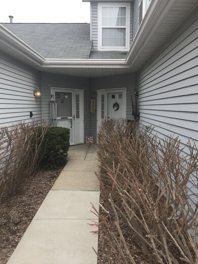 7 Steven Ct unit 7, Algonquin, IL 60102 - photo 2