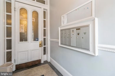 1016 Spruce St unit 2F, Philadelphia, PA 19107 - photo 3