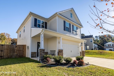 2918 Red Flame Rd, Knoxville, TN 37921 - photo 2