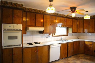 88 Lancaster Rd, Whitefield, NH 03598 - photo 6