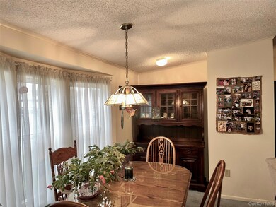 105 N Mountainview Mh, Stony Point, NY 10950 - photo 6