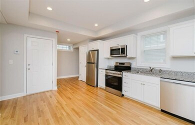 7 Pequot St unit 1, Providence, RI 02903 - photo 2