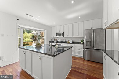 7614 Coddle Harbor Ln, Potomac, MD 20854 - photo 7