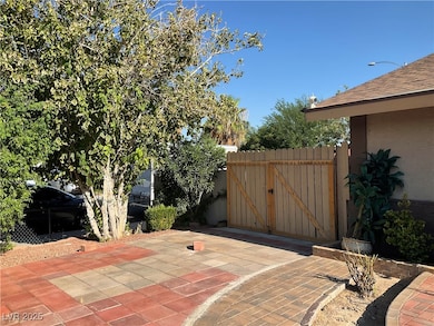 3982 Saguaro Ln, Las Vegas, NV 89110 - photo 7