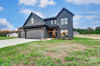 3184 Burlingame Dr, Crouse, NC 28033 - photo 2