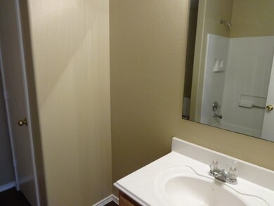 8915 Chisholm Wood Ln, Houston, TX 77075 - photo 6