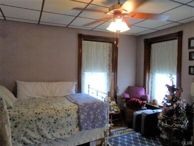 561 Broad St, Emmaus, PA 18049 - photo 5