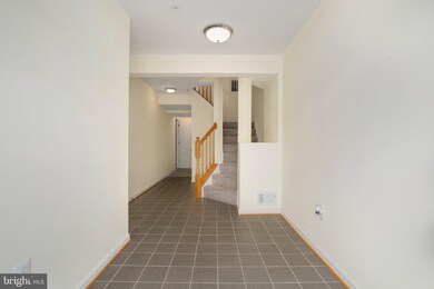 6104 Honeycomb Gate, Columbia, MD 21045 - photo 2