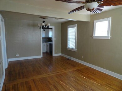 Living Room. Living/dining