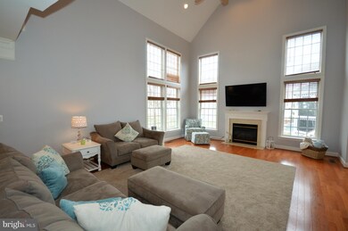 42844 Sandhurst Ct, Ashburn, VA 20148 - photo 7