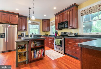 418 Laurel Ave, Laurel, MD 20707 - photo 5