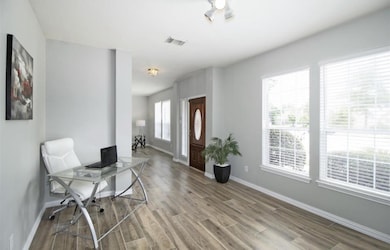 25507 Lyon Springs Ct, Spring, TX 77373 - photo 4