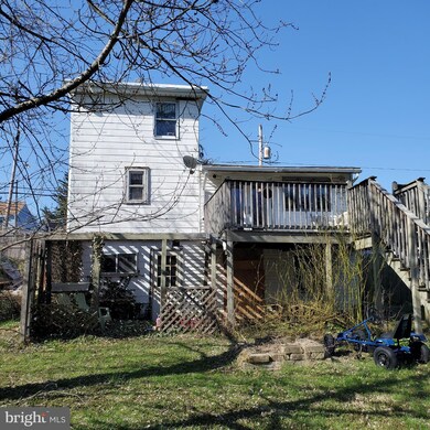 218 W Sherman St, McAdoo, PA 18237 - photo 2