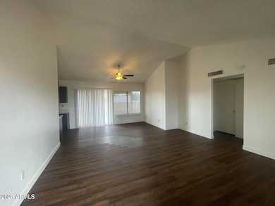 10614 N 72nd Ave, Peoria, AZ 85345 - photo 3