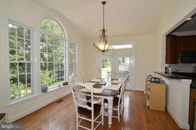 21823 Engleside Place, Ashburn, VA 20148 - photo 4