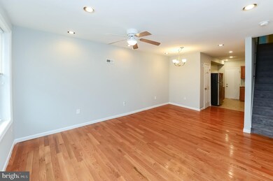 2057 Mountain St, Philadelphia, PA 19145 - photo 6