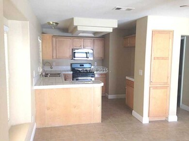 7472 Jacaranda Leaf St, Las Vegas, NV 89139 - photo 5