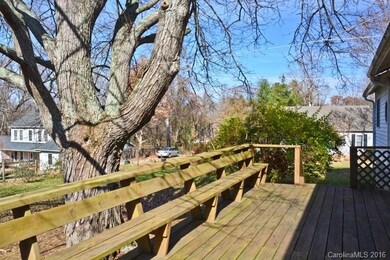 140 Round Top Rd, Asheville, NC 28803 - photo 4