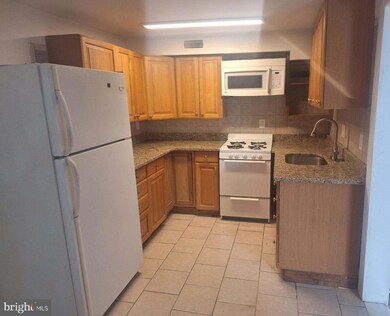 201 UNIT B Chester Ave, Moorestown, NJ 08057 - photo 2