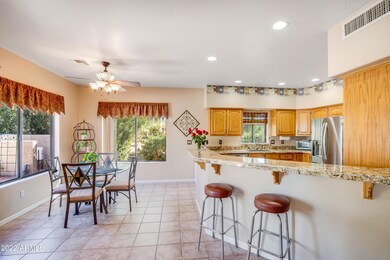 Kitchen & Dining Area