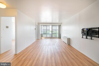 River Park unit N804, Washington, DC 20024 - photo 3