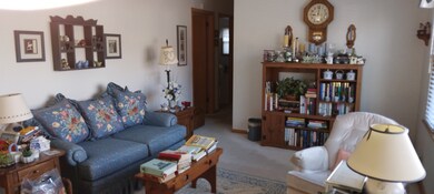 2725 W Cheyenne Rd, Waukegan, IL 60087 - photo 5