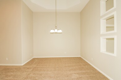 318 Burgundy Dr, Alvin, TX 77511 - photo 5