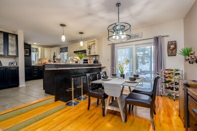 81 Robinson Rd unit A, Hudson, NH 03051 - photo 5