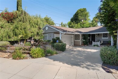 22217 Ybarra Rd, Woodland Hills, CA 91364 - photo 2