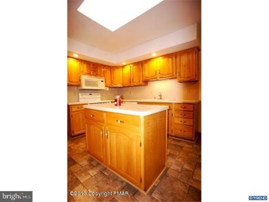 544 Mcilhaney Rd, Stroudsburg, PA 18360 - photo 3