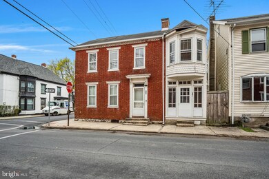 42 E Locust St, Mechanicsburg, PA 17055 - photo 2