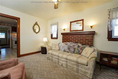 349 18th St, Dunbar, WV 25064 - photo 4