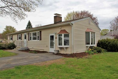 13 Mariette Dr, Portsmouth, NH 03801 - photo 2