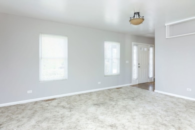 2S002 Ascot Ln unit 1, Warrenville, IL 60555 - photo 4