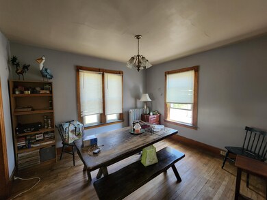 24 Green St, Claremont, NH 03743 - photo 5