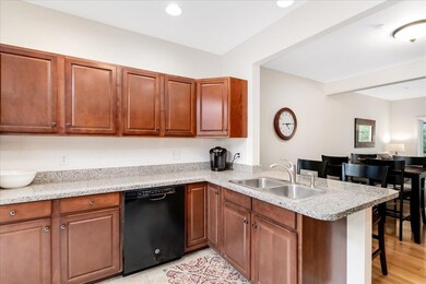 59 Hackett Hill Rd unit 23, Manchester, NH 03102 - photo 7