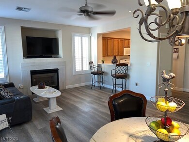 Laminate Flooring, Bright & Open, Counter Bar, Fir