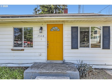 7508 SE Ogden St, Portland, OR 97206 - photo 4