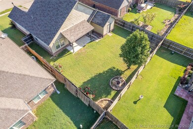 Nice view of backyard