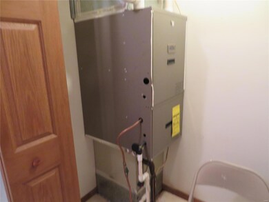 101 S Locust St, Dixon, MO 65459 - photo 5