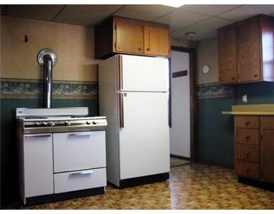Kitchen. First Floor Unit - Large EIK fully Applia