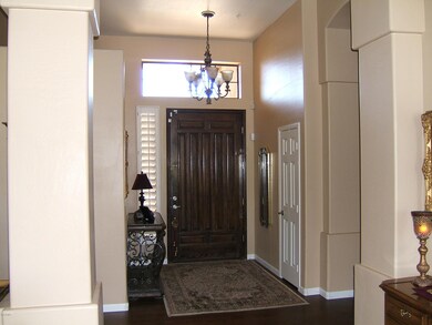 LARGE FOYER