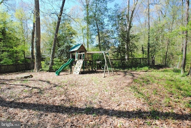 400 Duvall Ln, Annapolis, MD 21403 - photo 4